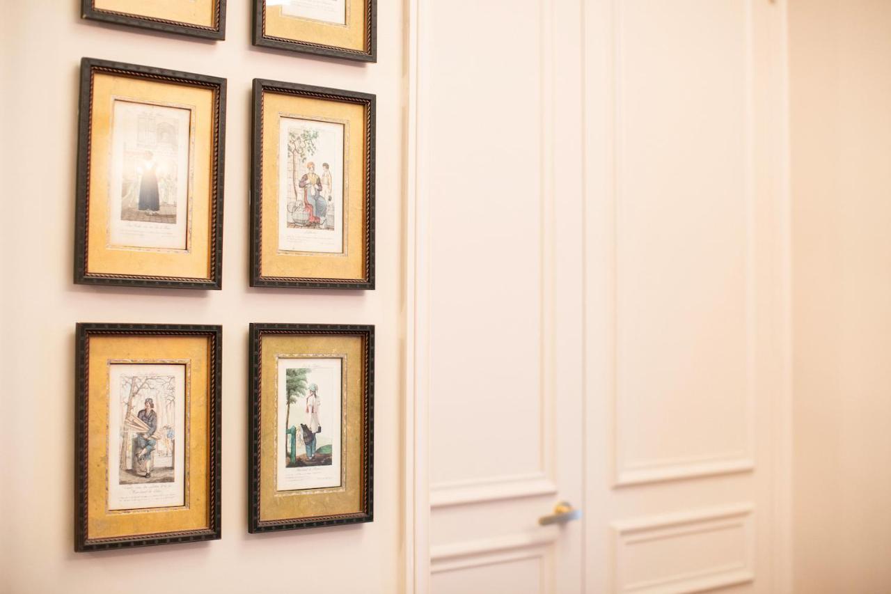 โฮเต็ล หลุยซอง Hotel ปารีส ภายนอก รูปภาพ