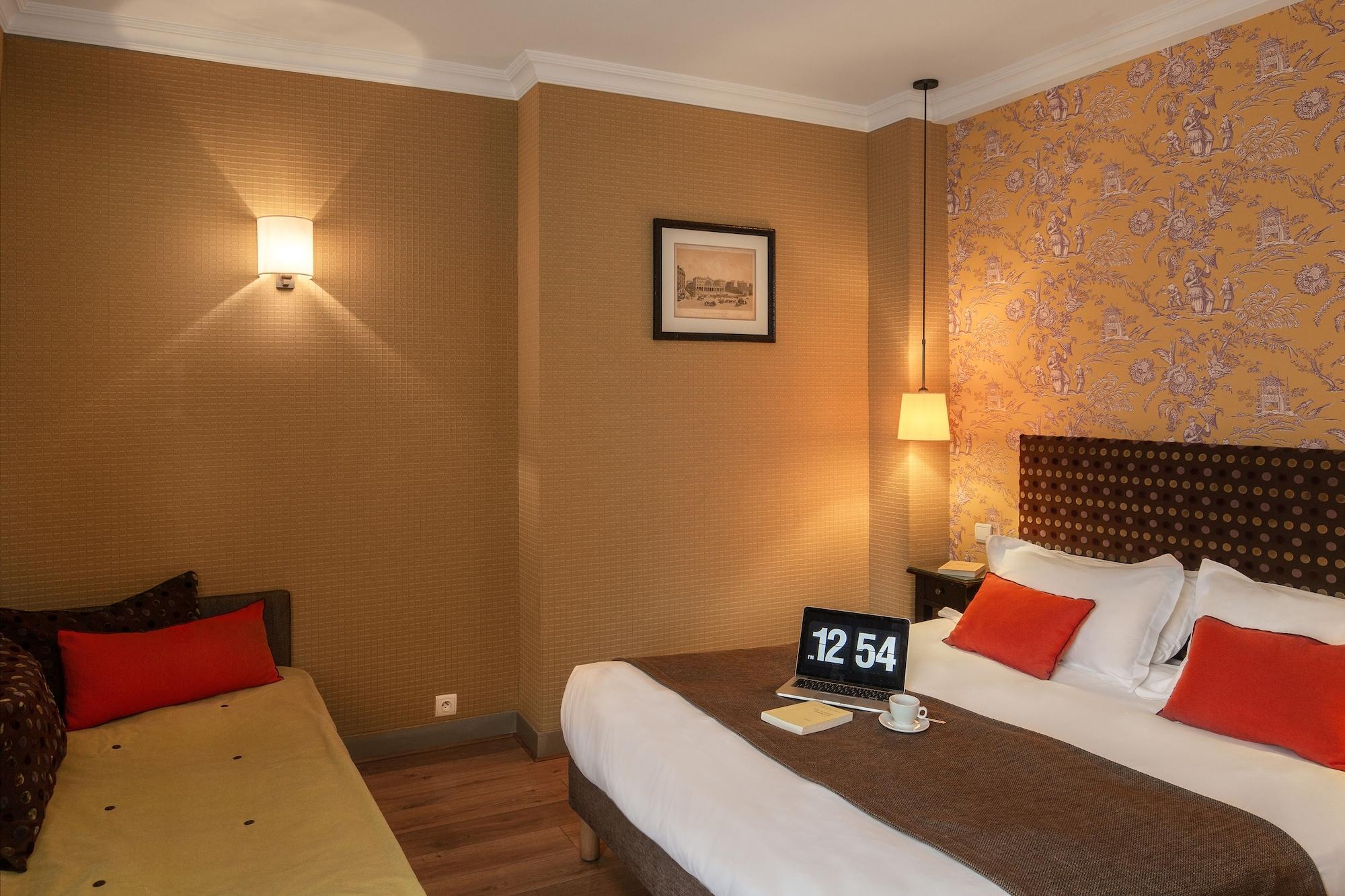 โฮเต็ล หลุยซอง Hotel ปารีส ภายนอก รูปภาพ