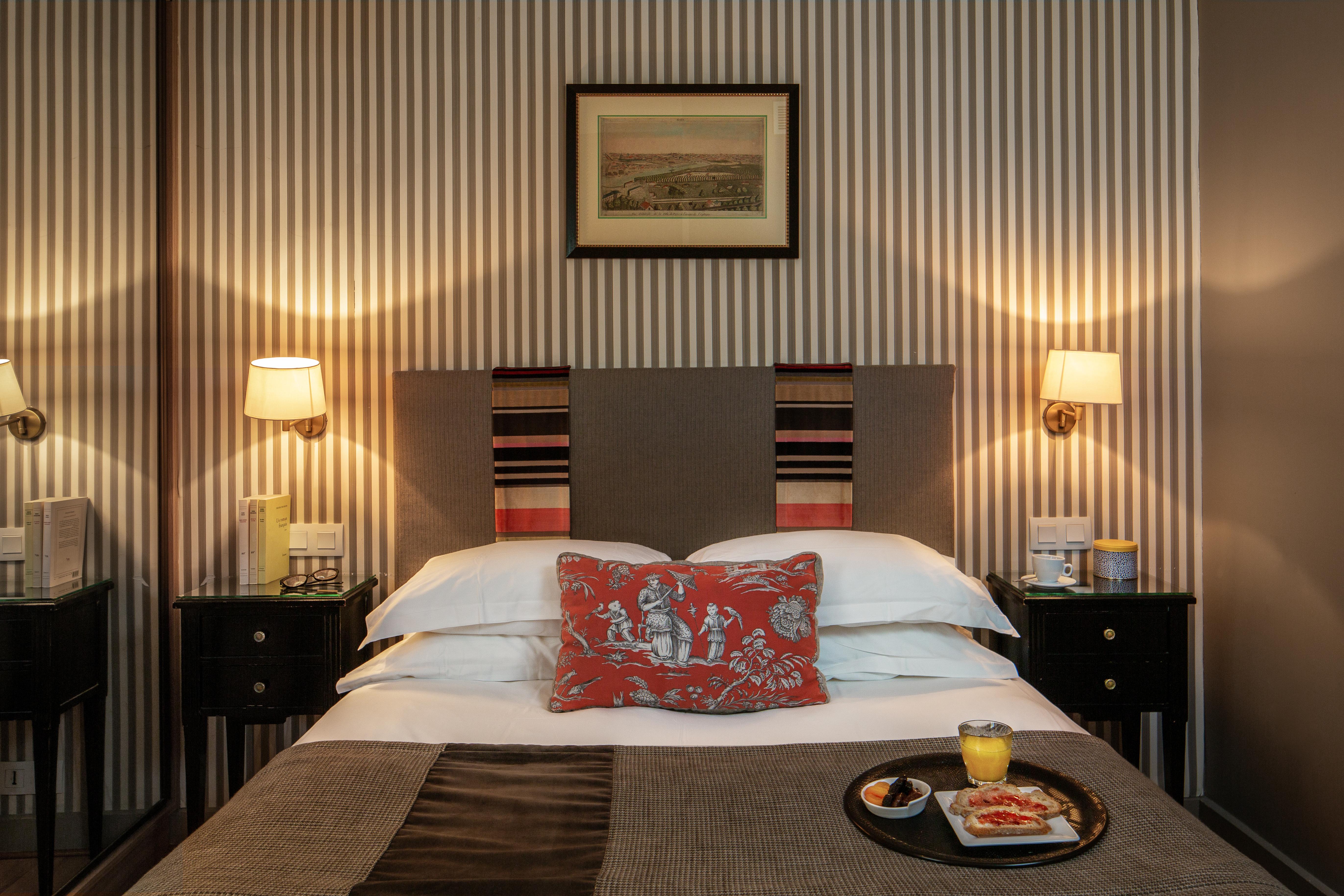 โฮเต็ล หลุยซอง Hotel ปารีส ภายนอก รูปภาพ